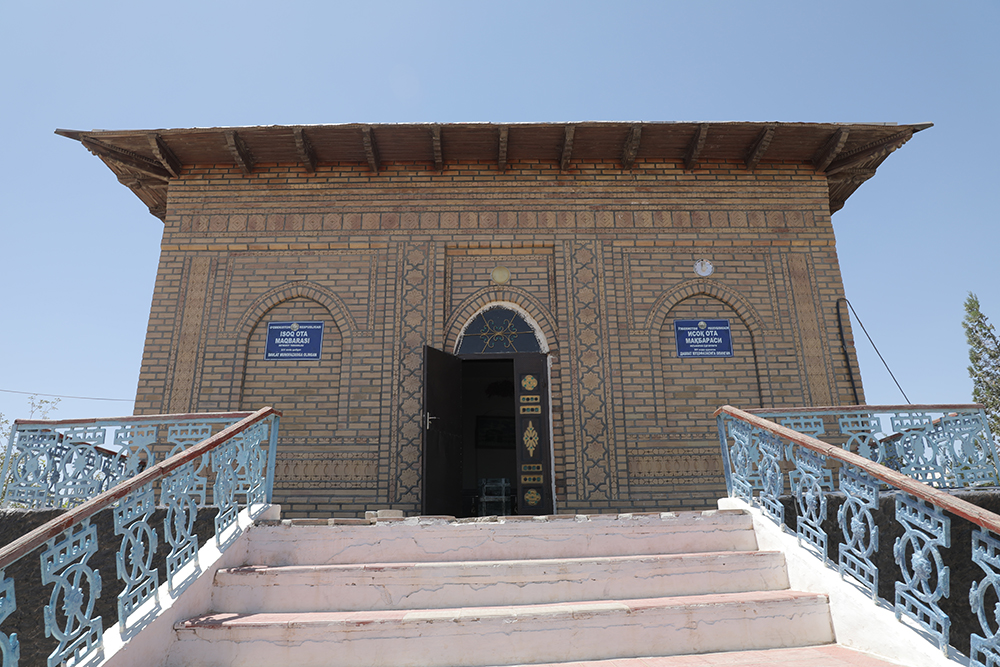 IS’HOQ BUVA ZIYORATGOHI (Mirishkor tumani)
